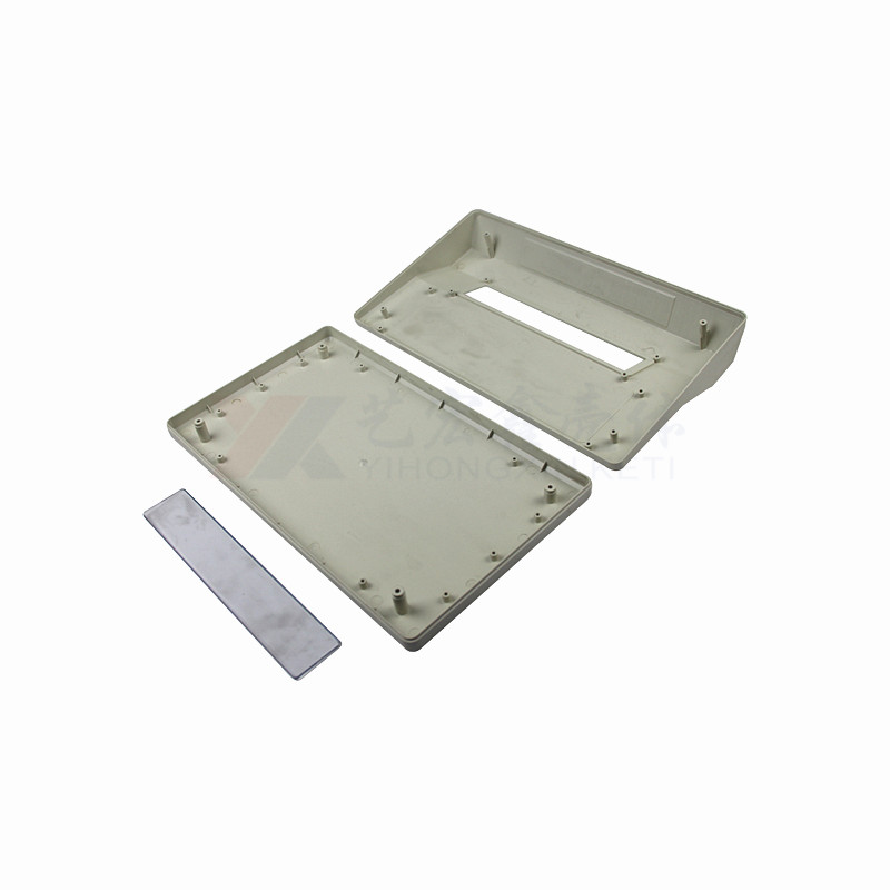 臺(tái)式機(jī)箱